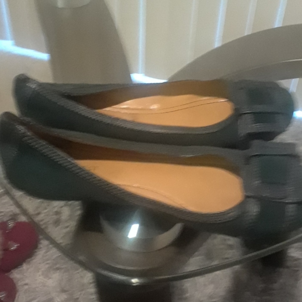 Flats - Picture 2 of 2